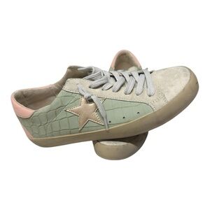 ShuShop Green and Pink Star Sneakers